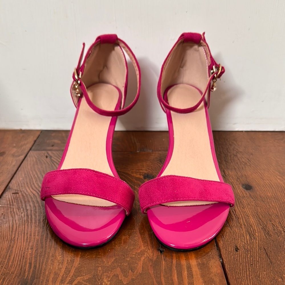 Pink Ankle Strap High Heel 1.5” Women’s Sandals Size US 8.5 (Korean 255)